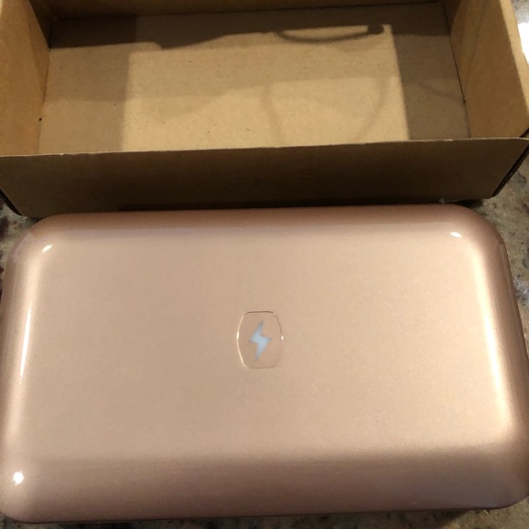 Gold PhoneSoap v.3 - Picture 3 of 7